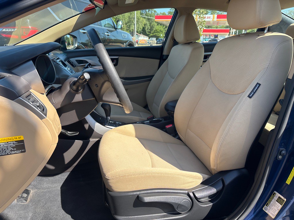 2013 Hyundai Elantra Image 5
