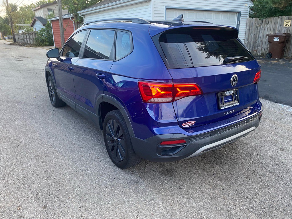 2022 Volkswagen Taos Image 4