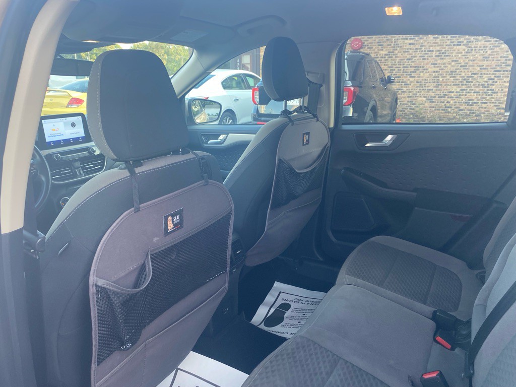 2020 Ford Escape Image 9