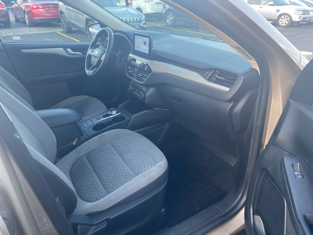 2020 Ford Escape Image 11