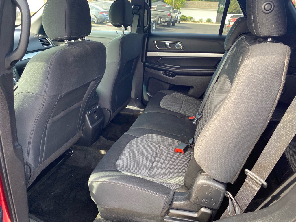 2017 Ford Explorer Image 10