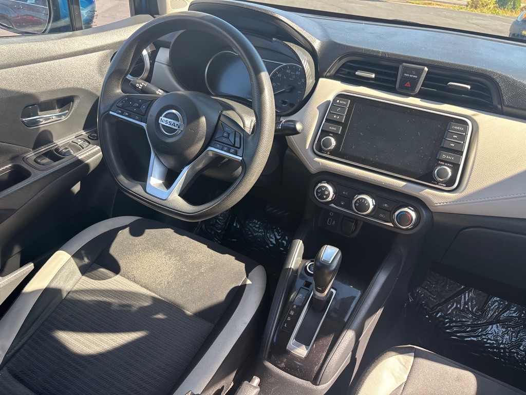 2021 Nissan Versa Image 9