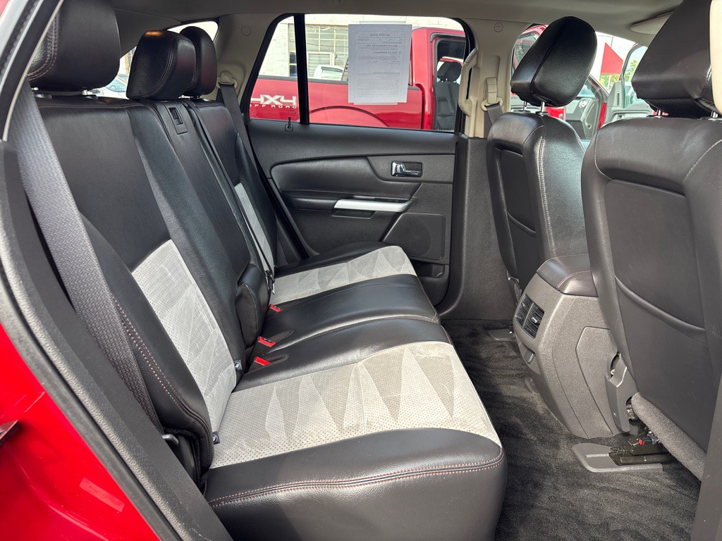 2013 Ford Edge Image 8