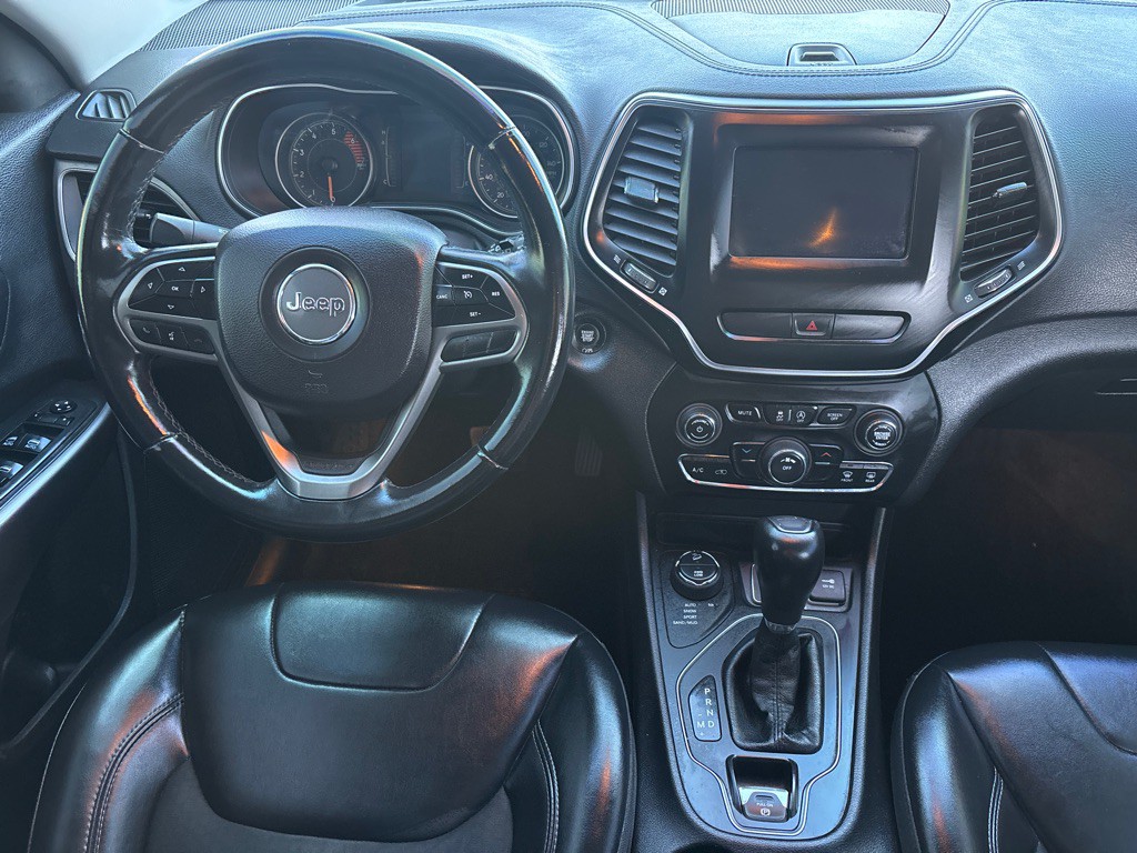 2019 Jeep Cherokee Image 9