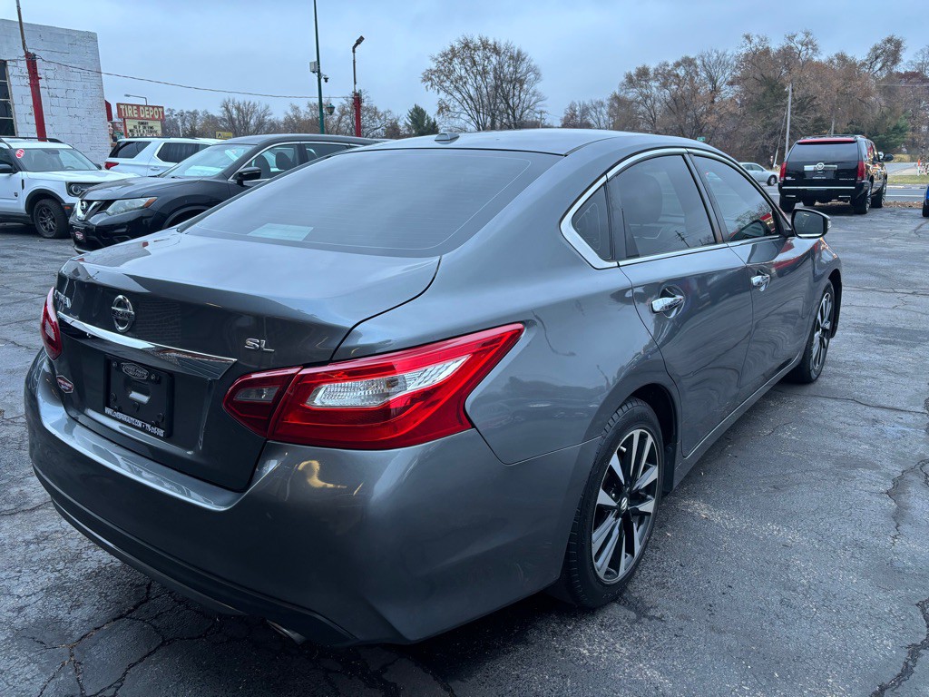 2018 Nissan Altima Image 4