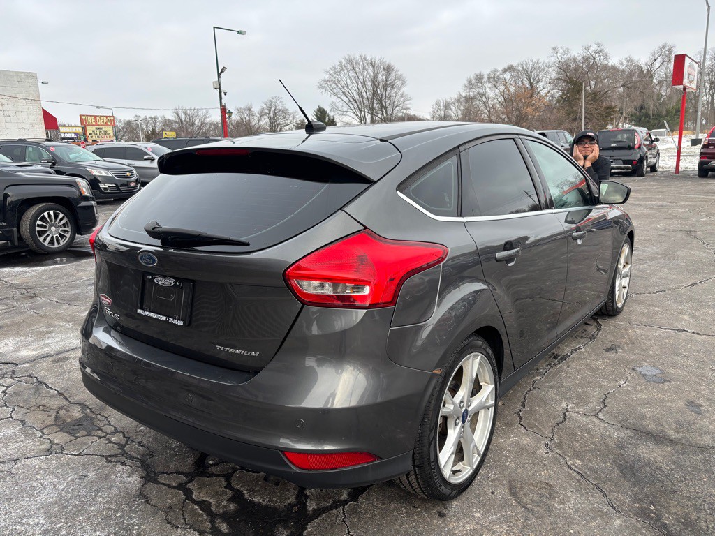 2015 Ford Focus Image 4