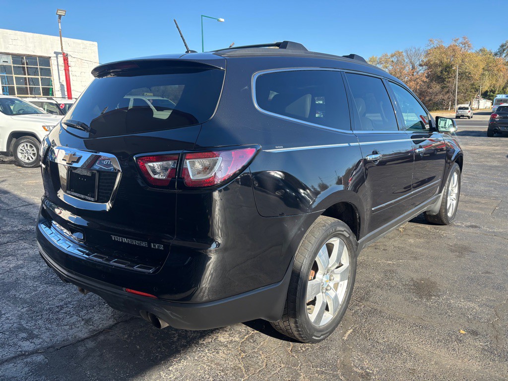 2014 Chevrolet Traverse Image 4