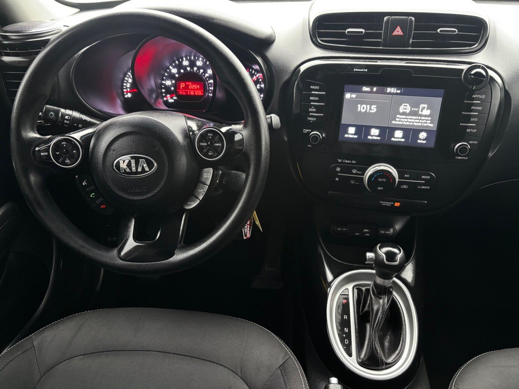 2019 Kia Soul Image 2
