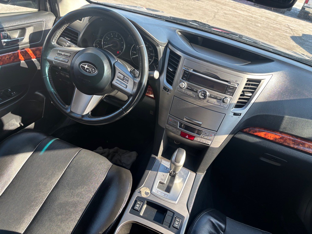 2011 Subaru Legacy Image 5