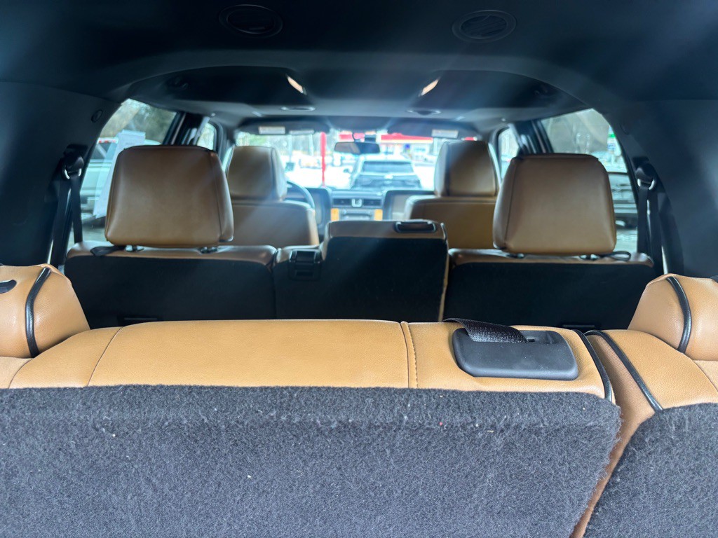 2011 Lincoln Navigator Image 13