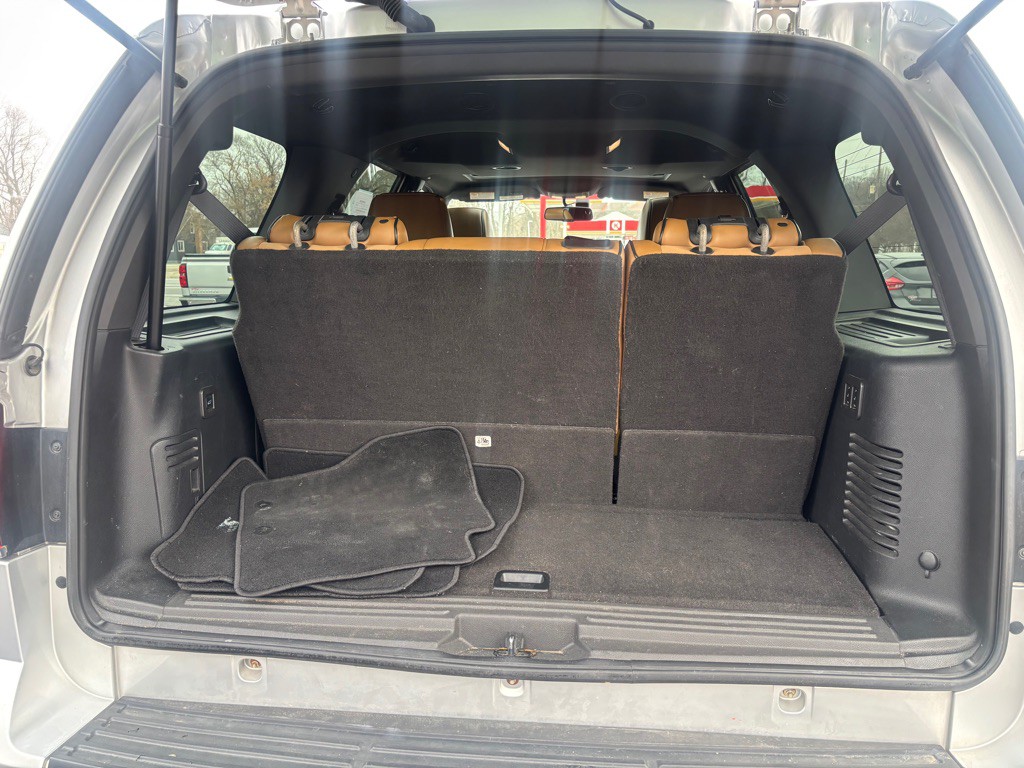 2011 Lincoln Navigator Image 14