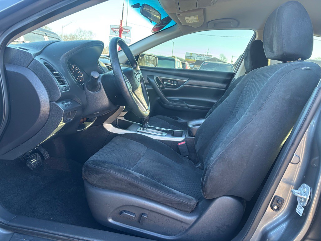 2015 Nissan Altima Image 7