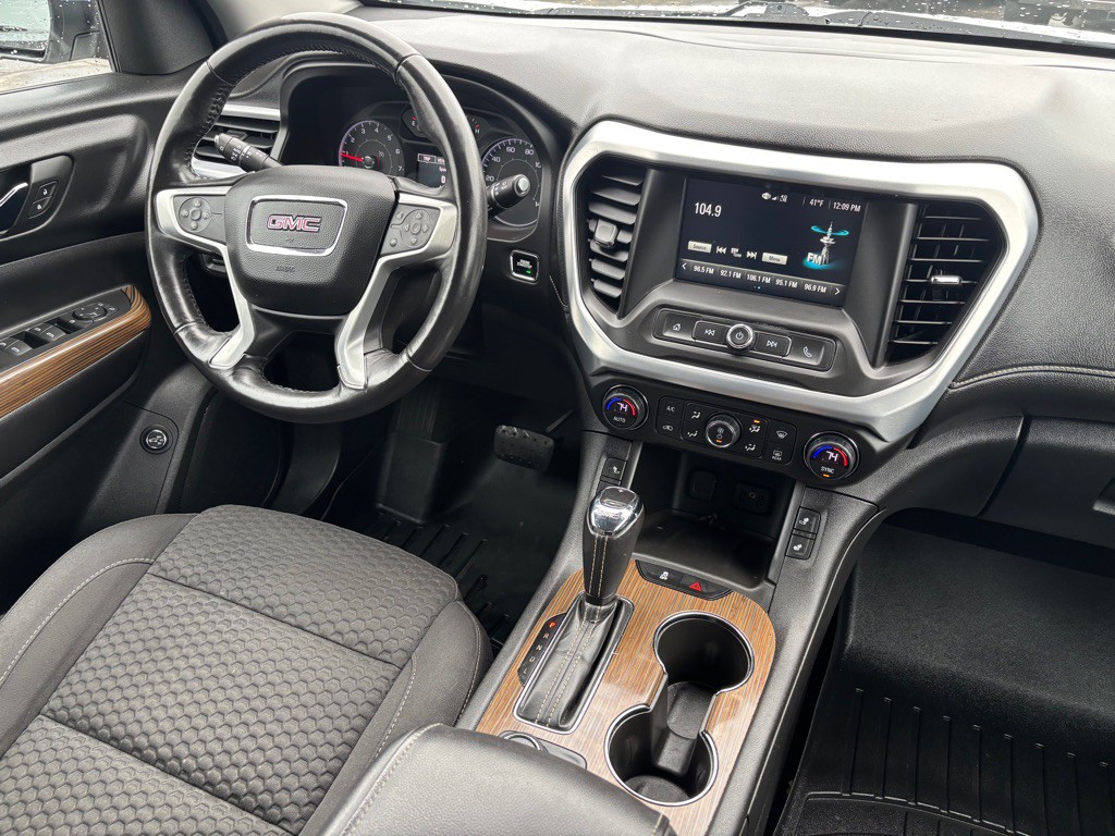 2017 GMC Acadia Image 5