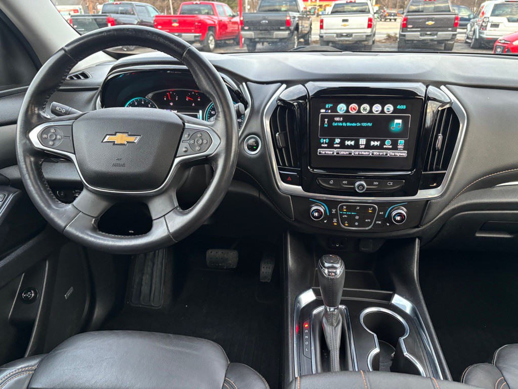 2018 Chevrolet Traverse Image 2