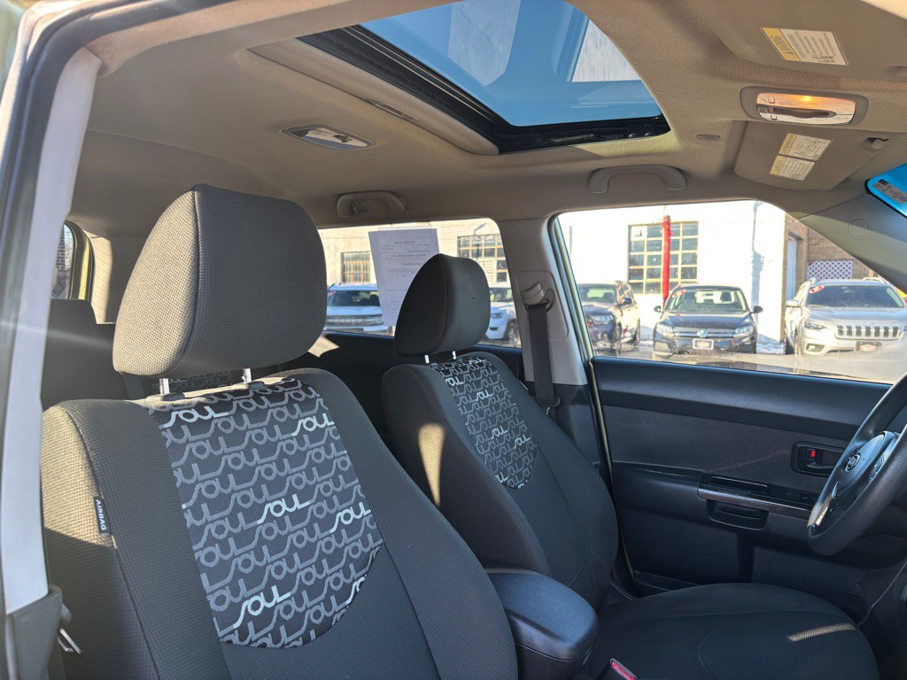 2010 Kia Soul Image 2