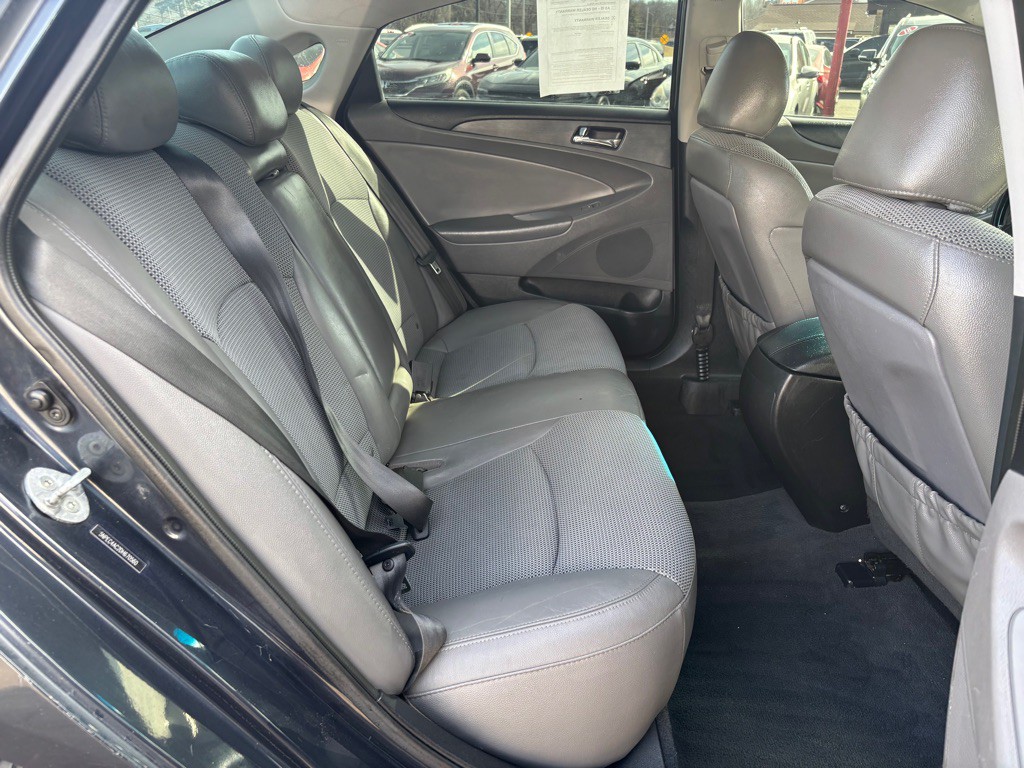 2013 Hyundai Sonata Image 10