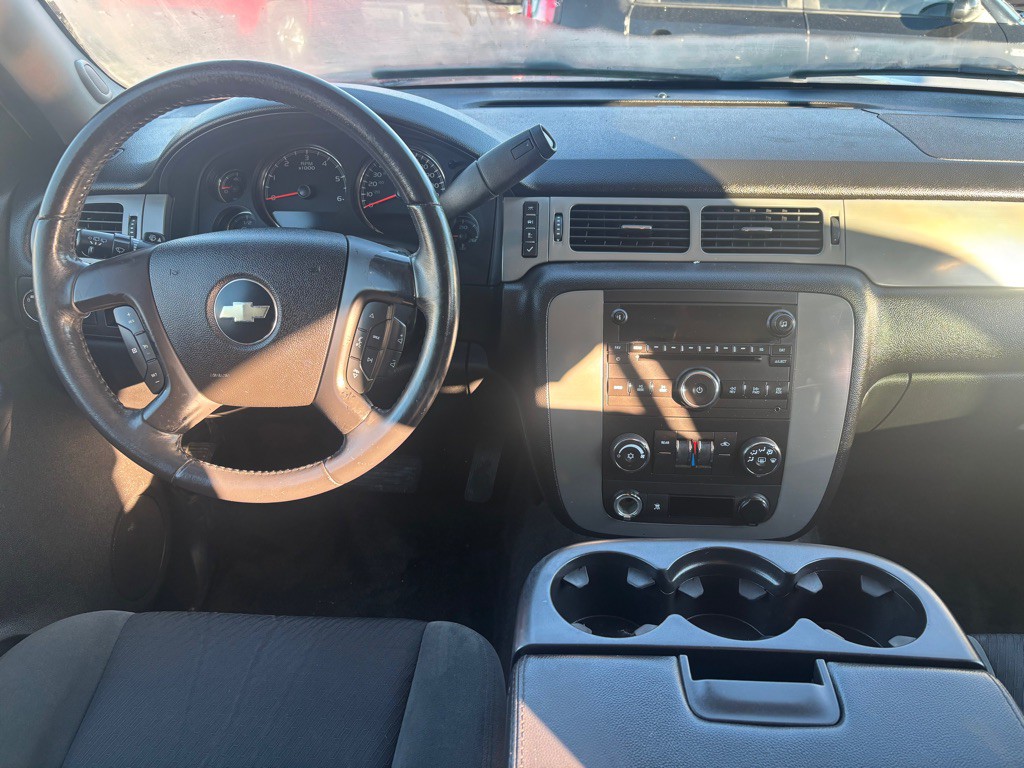 2009 Chevrolet Tahoe Image 2