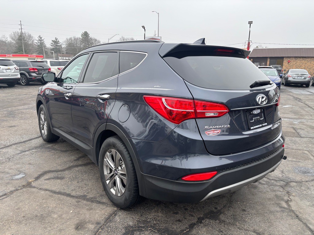 2016 Hyundai Santa Fe Sport Image 3