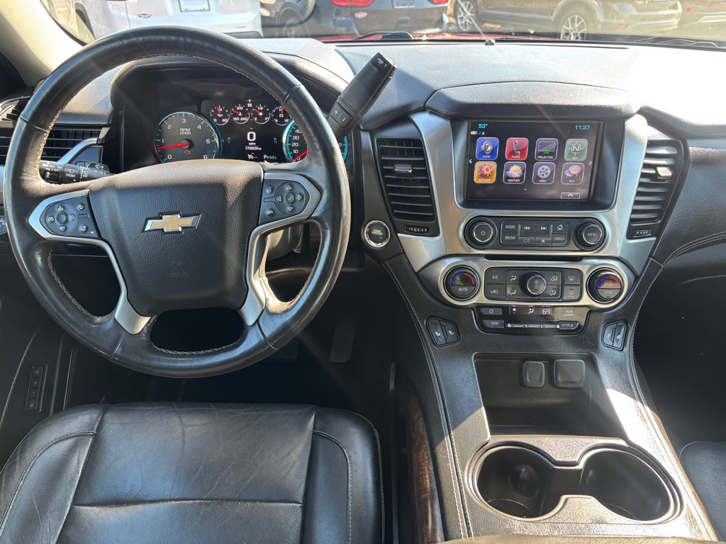 2017 Chevrolet Tahoe Image 2
