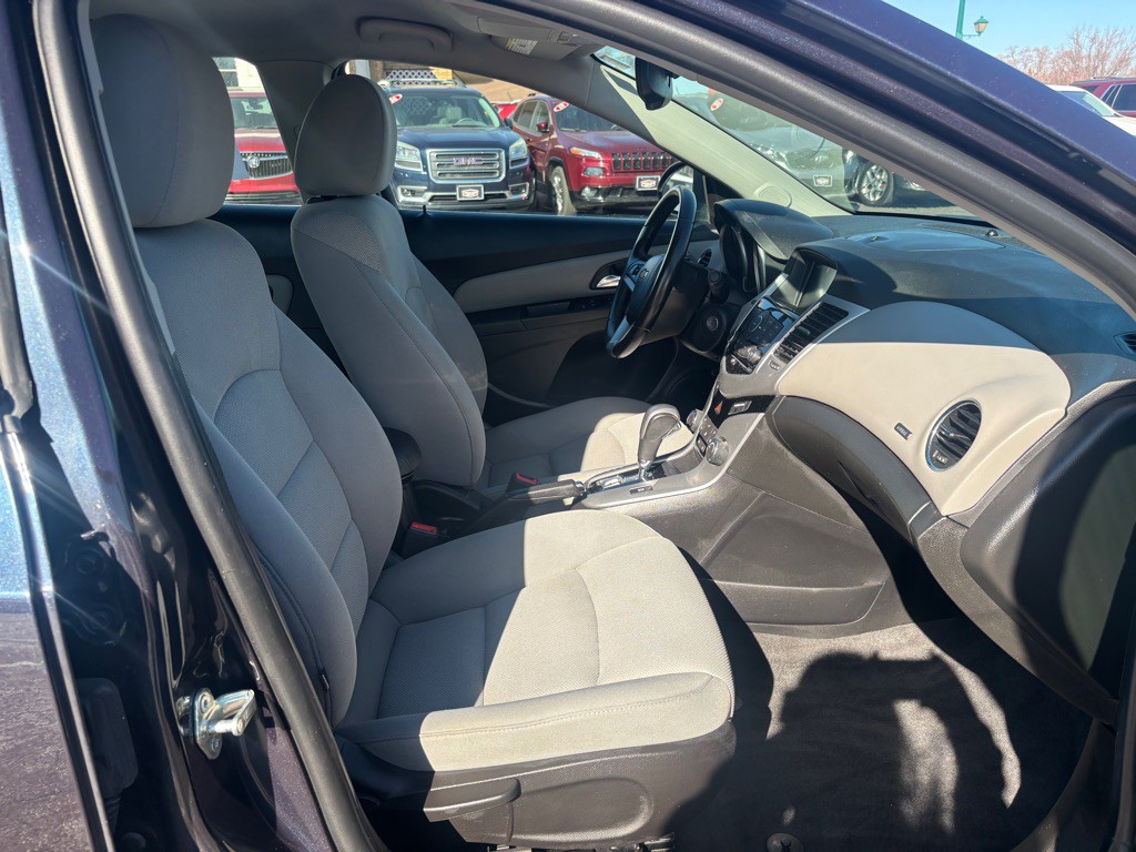 2014 Chevrolet Cruze Image 9