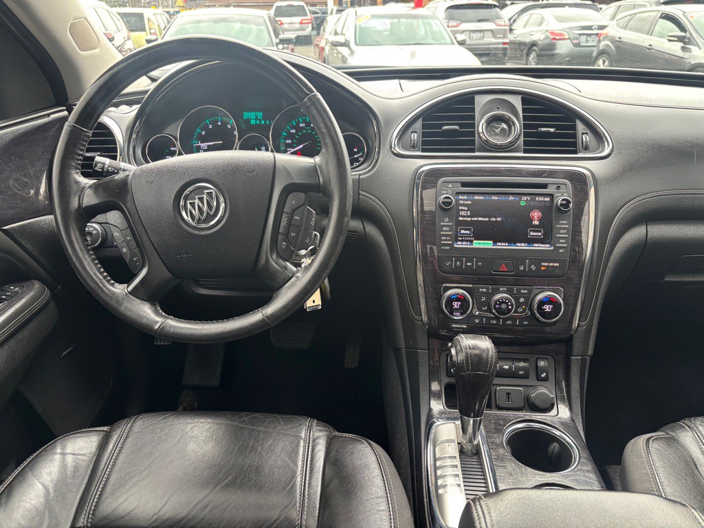 2017 Buick Enclave Image 2