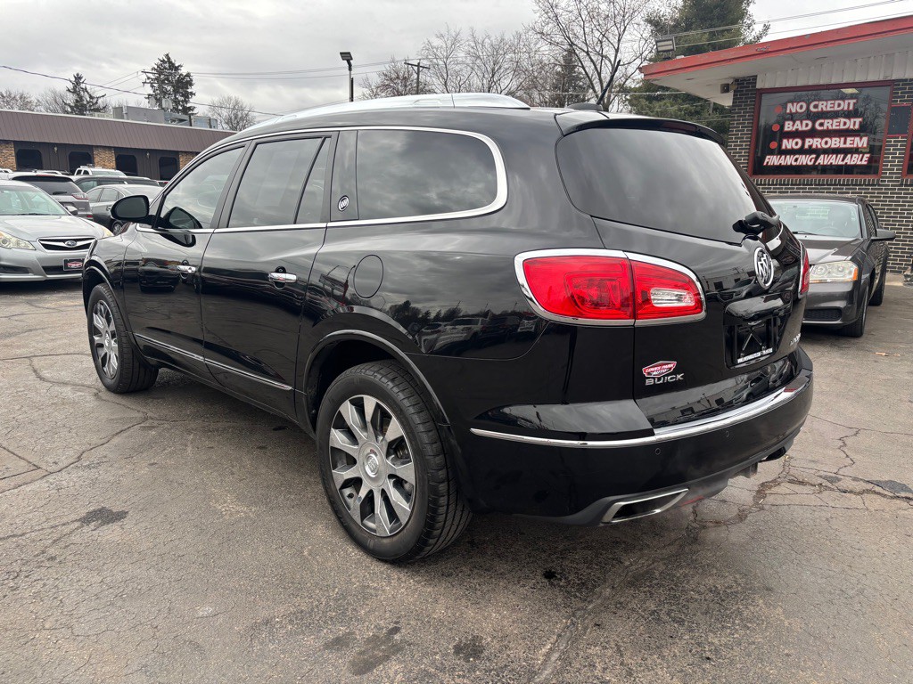 2017 Buick Enclave Image 3