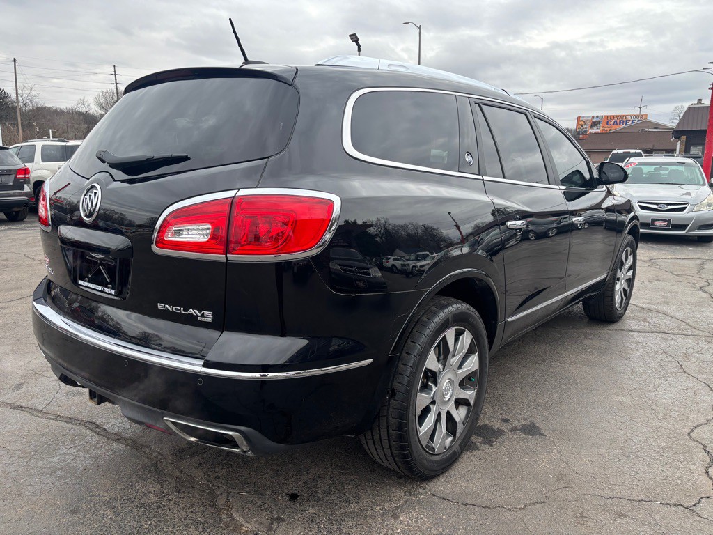 2017 Buick Enclave Image 4