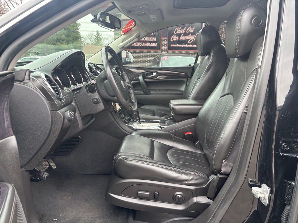 2017 Buick Enclave Image 7