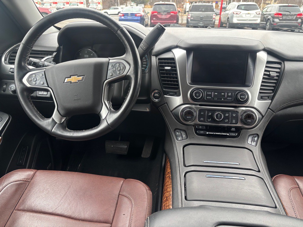 2020 Chevrolet Suburban Image 5