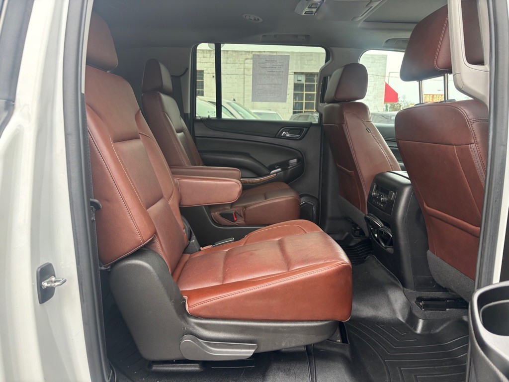 2020 Chevrolet Suburban Image 13