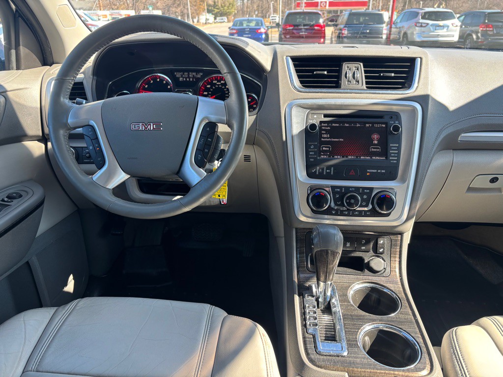 2014 GMC Acadia Image 2