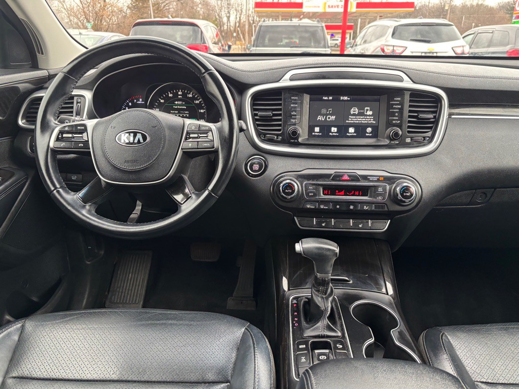 2020 Kia Sorento Image 2