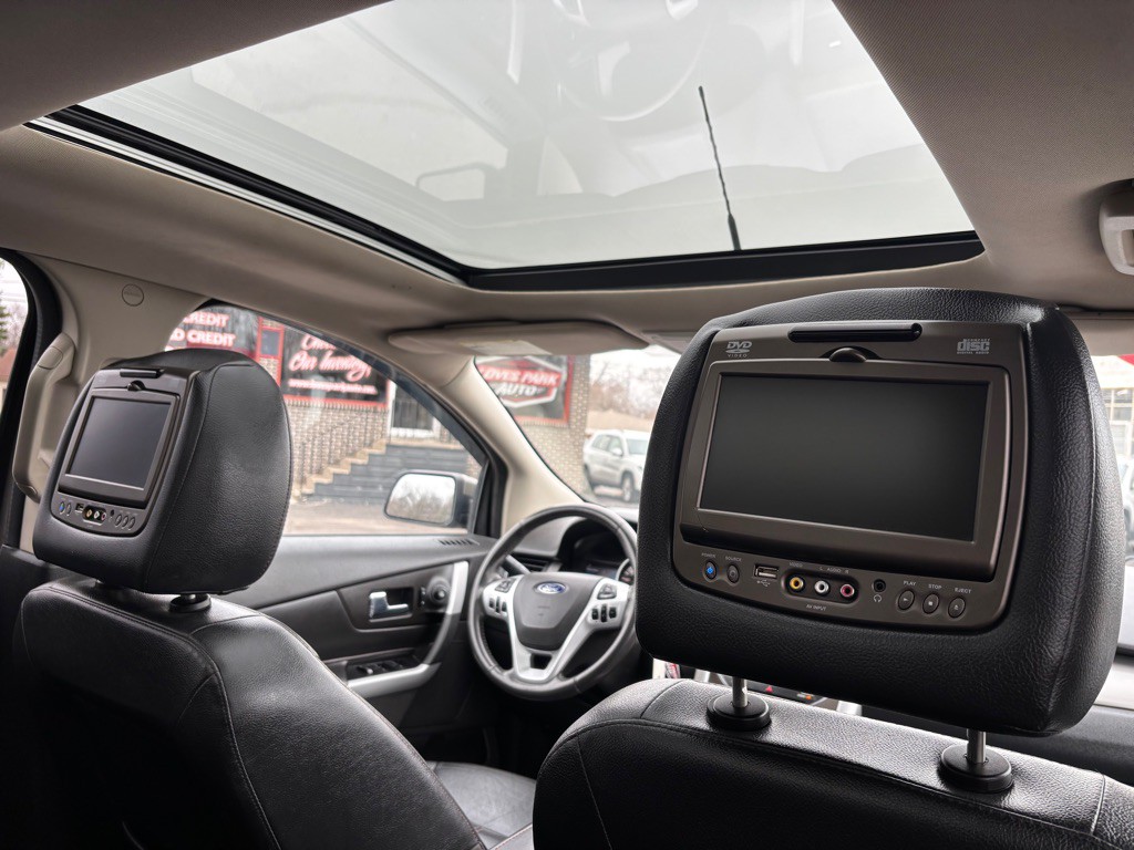 2014 Ford Edge Image 8