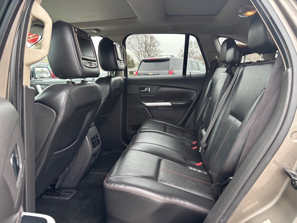 2014 Ford Edge Image 9