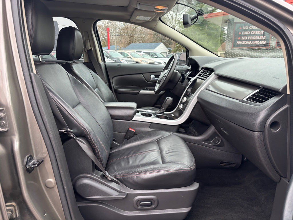 2014 Ford Edge Image 10