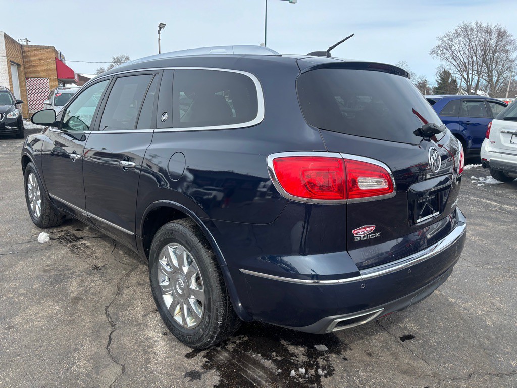 2017 Buick Enclave Image 3