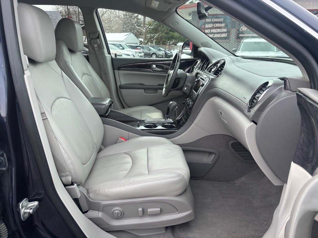 2017 Buick Enclave Image 9
