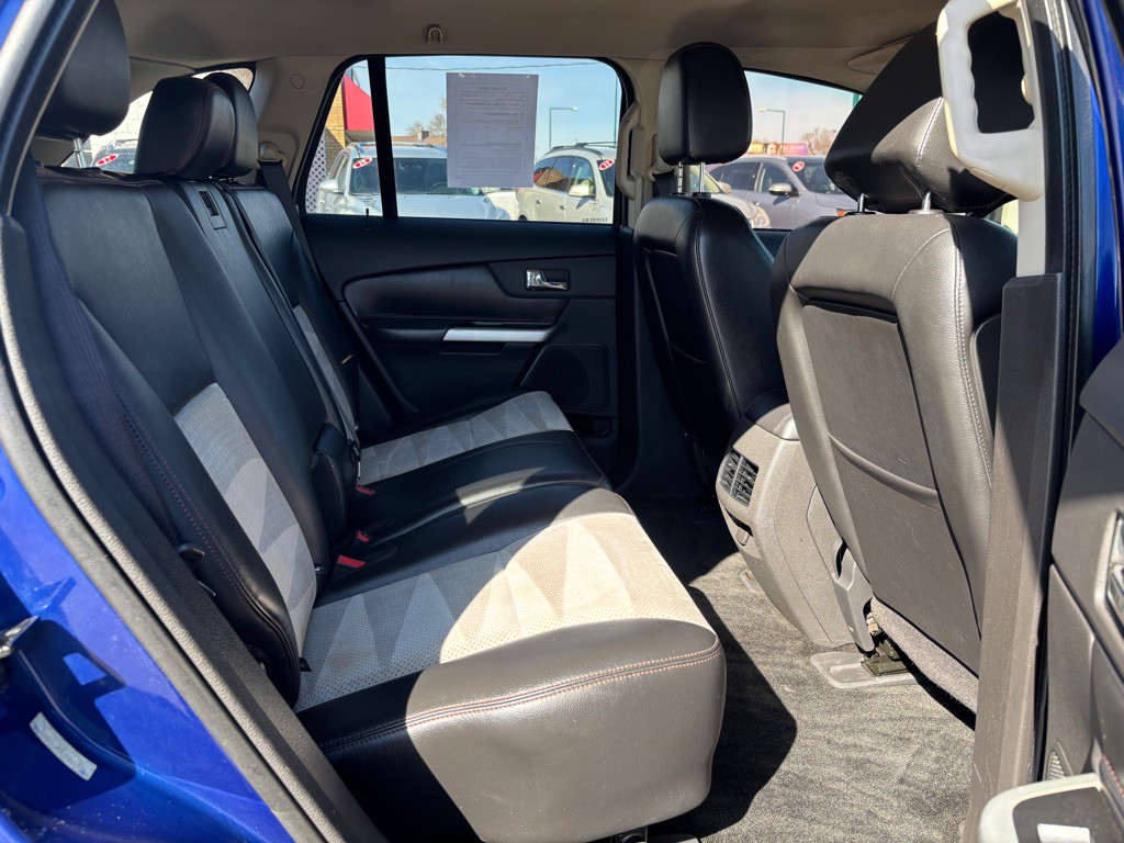 2013 Ford Edge Image 9
