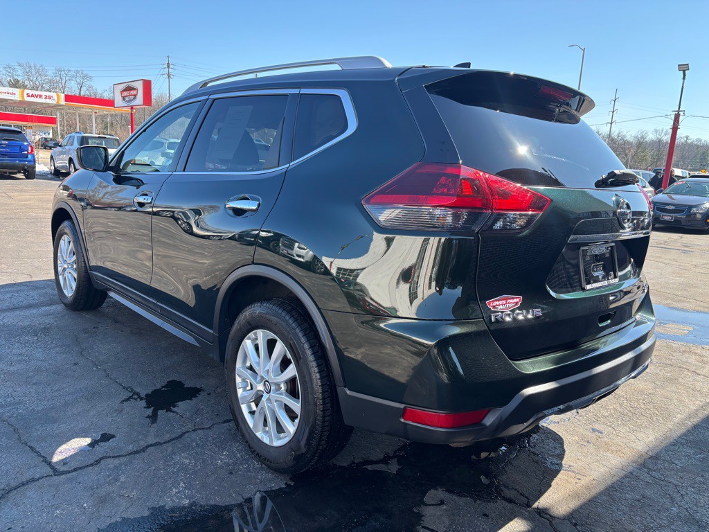 2018 Nissan Rogue Image 3
