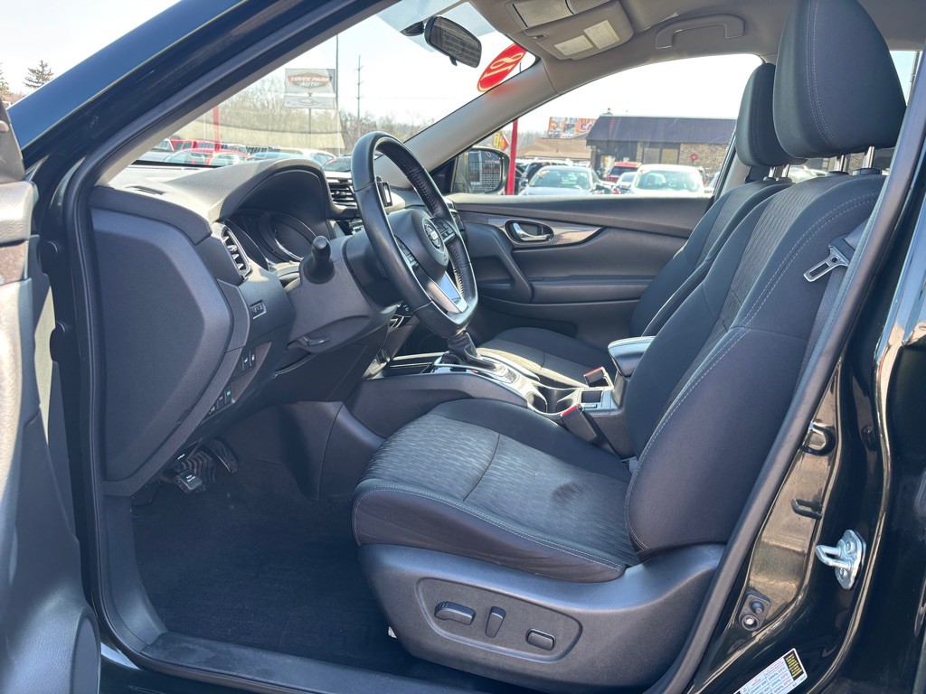 2018 Nissan Rogue Image 7