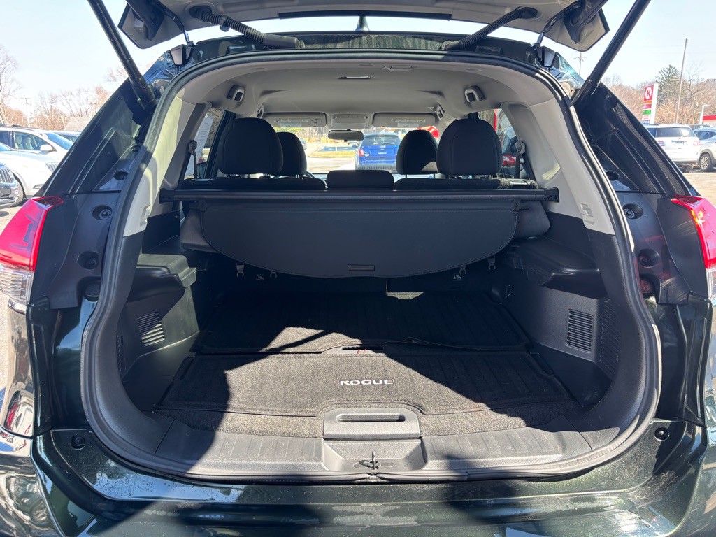 2018 Nissan Rogue Image 11
