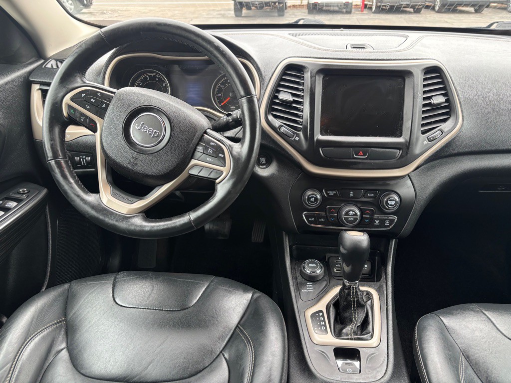 2015 Jeep Cherokee Image 2