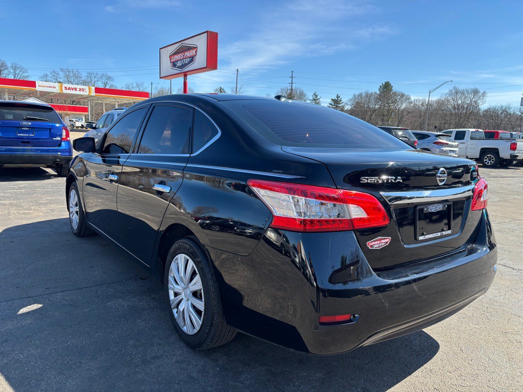 2015 Nissan Sentra Image 4