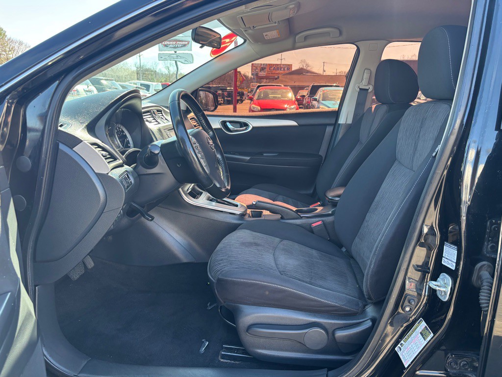 2015 Nissan Sentra Image 7