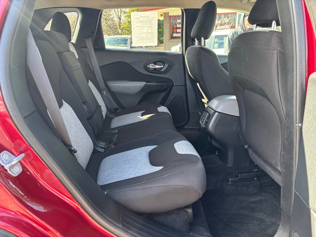 2014 Jeep Cherokee Image 10