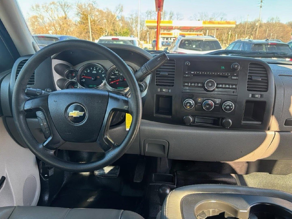 2012 Chevrolet Silverado 1500 Image 2