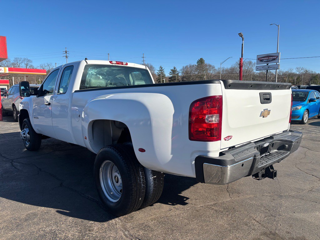 2012 Chevrolet Silverado 1500 Image 3