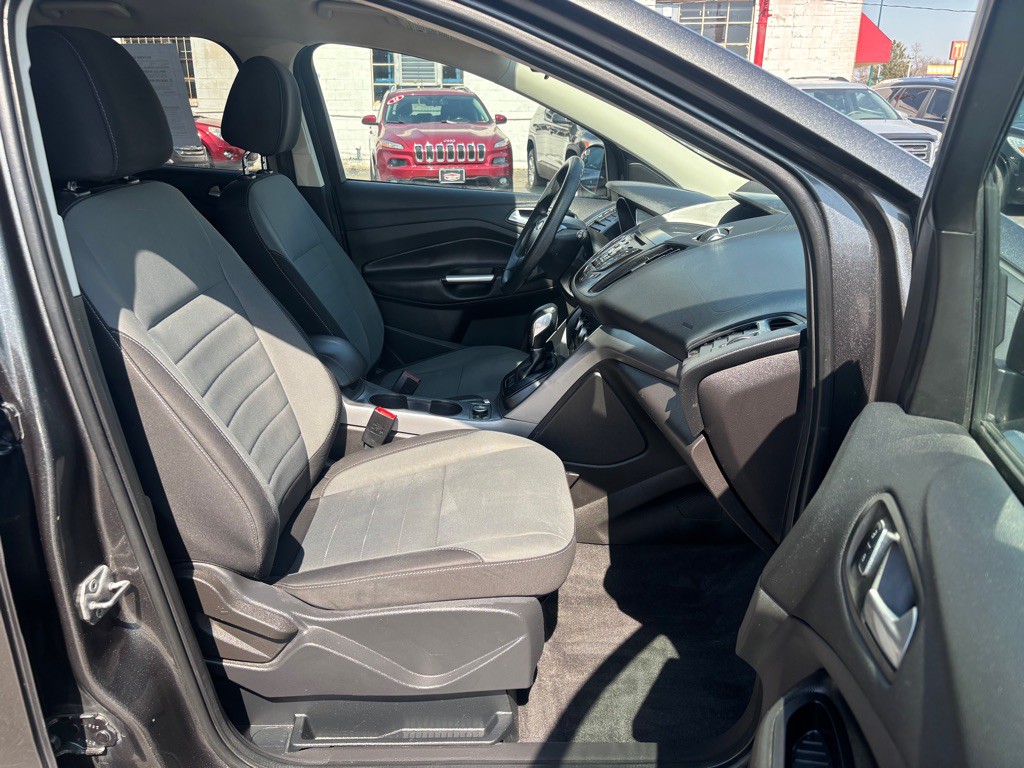 2016 Ford Escape Image 9