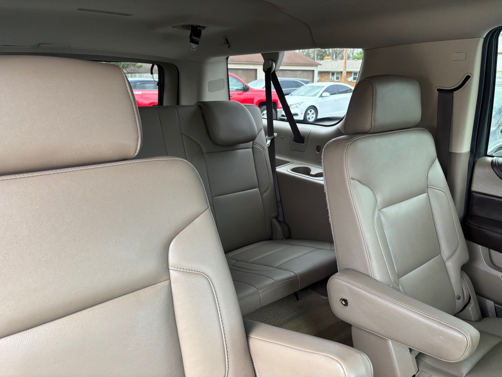 2018 Chevrolet Suburban Image 8