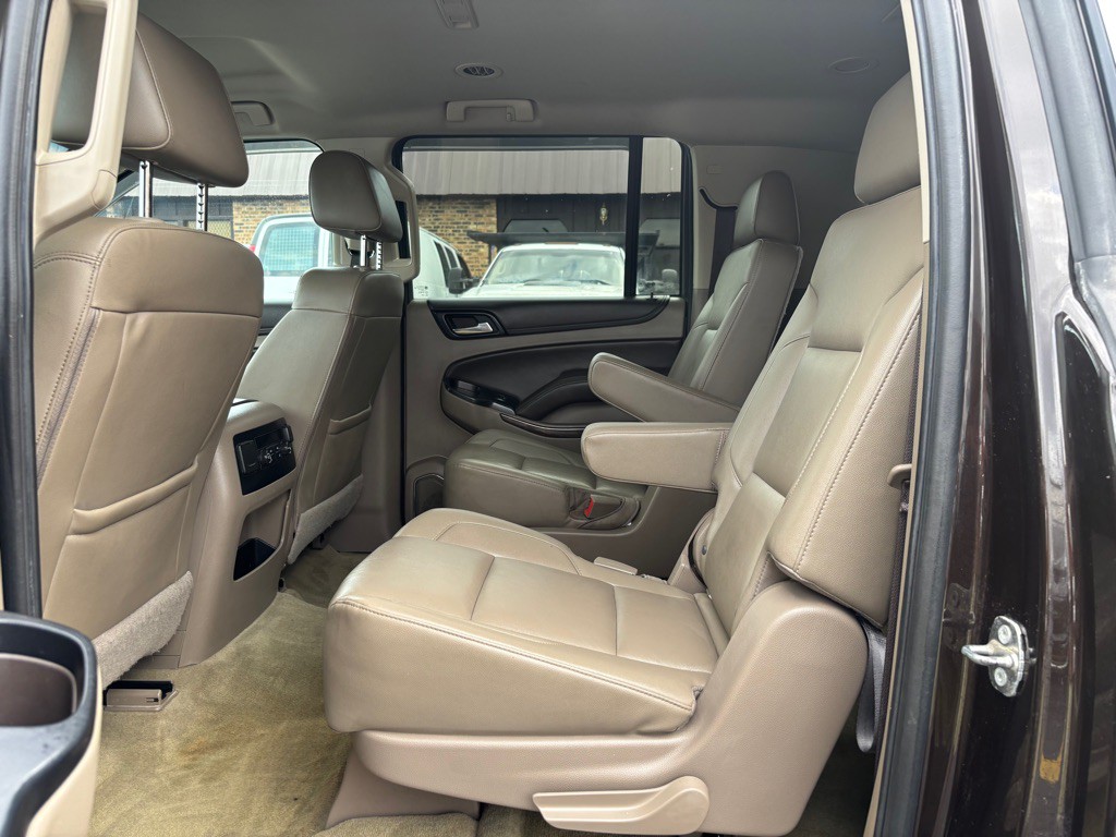 2018 Chevrolet Suburban Image 9